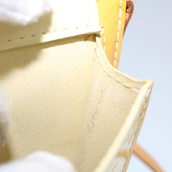 LOUIS VUITTON Monogram Vernis Motto Accessory Pouch Yellow M91159 LV Auth 53105 - Picture 12 of 16